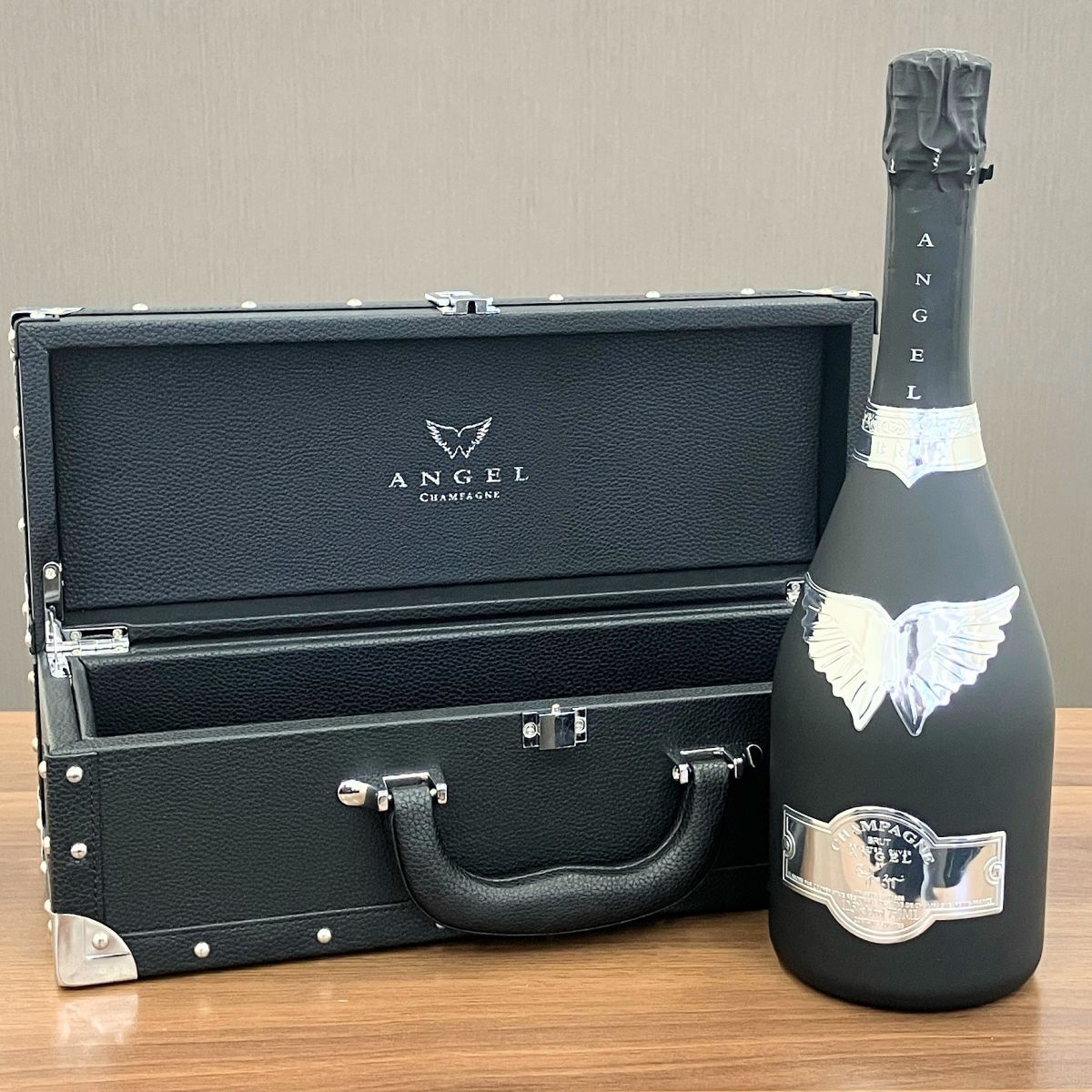 ブリュット エンジェル ブラック NV 750ml シャンパン ANGEL ケース付 