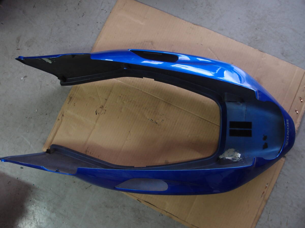 CBR1100XX 純正テールカウル_4