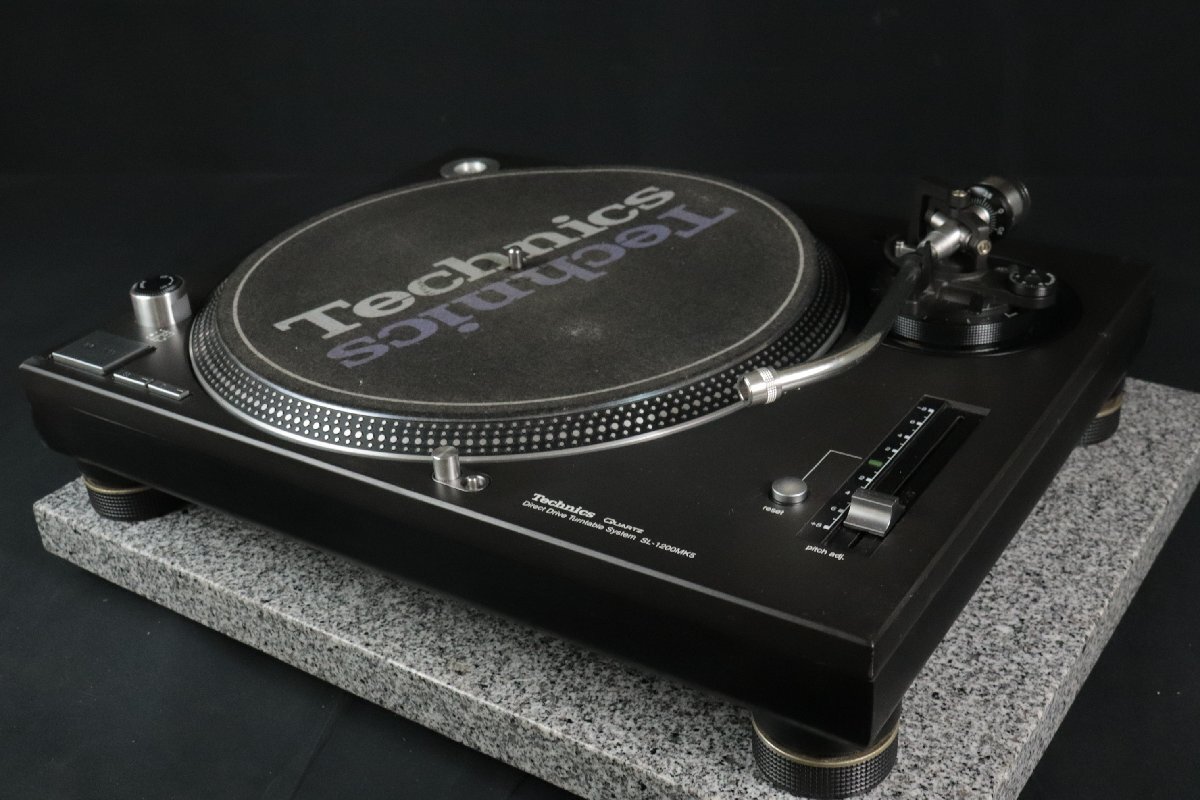 Technics テクニクス ターンテーブル レコードプレーヤー SL-3300