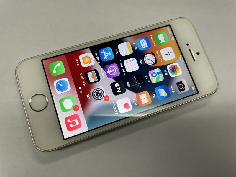  NJ800 SIMフリー iPhoneSE 第1世代 シルバー 128GB ジャンク ロックOFF(iPhone)｜売買されたオークション情報、yahooの商品情報をアーカイブ公開 - オークファン iPhone
