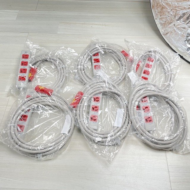 【限定セール，SALE】 6個セット MR7904NT3WRR 横形OA用抜け止め接地タップ4コ口 3m マグネット付 明工社 K0050240(コンセント)｜売買されたオークション情報、yahooの商品情報をアーカイブ公開 - オークファン コンセント