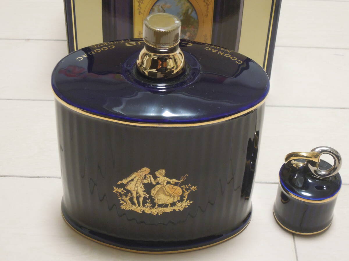 箱付未開栓CAMUS カミュ ナポレオン ラヴァーズリング 青 陶器ボトル