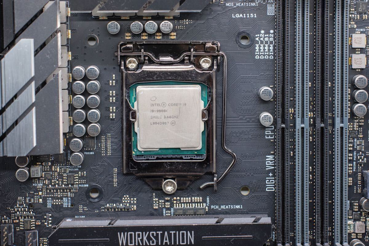 中古 intel core i9-9900K & ASUS WS Z390 Pro_6