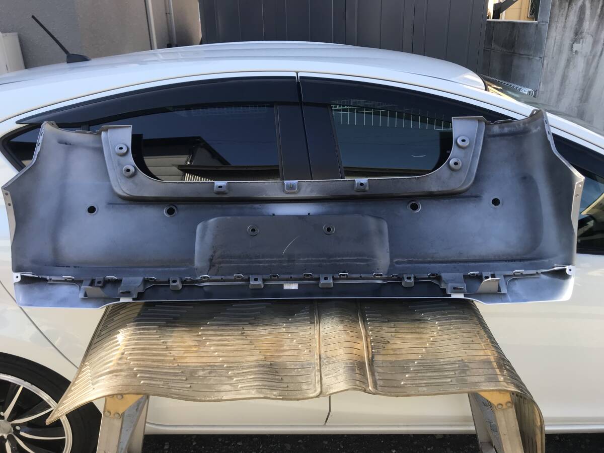 ムーヴキャンバス　ＬＡ８５０系　リアバンパー　ＸＬ８　グレーとパールのツートン　令和４年式_2