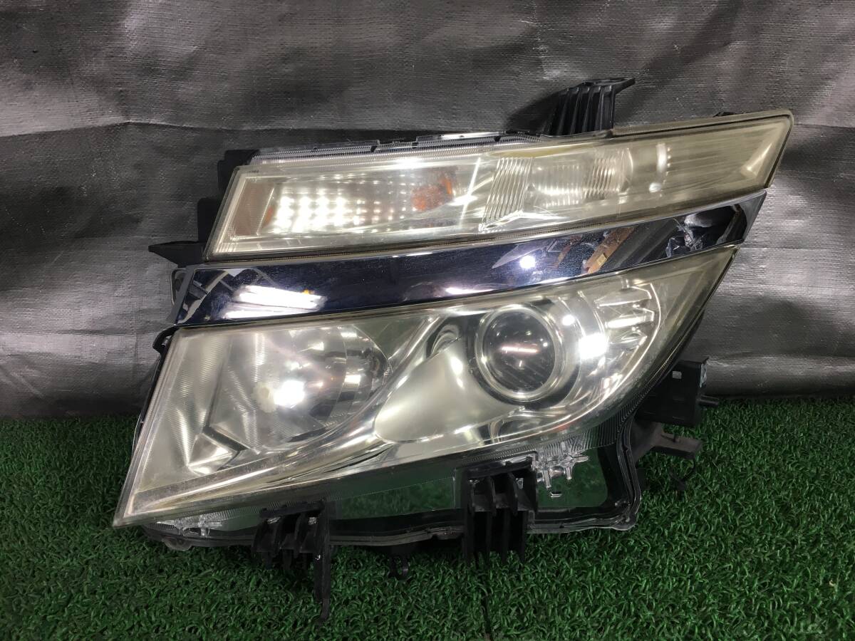 103-L0121b★ エルグランド オーテック TE52 左 ヘッドライト KOITO 100-23008 平成23年 HID プロジェクター 付 E52 TNE52 PE52 PNE52_1