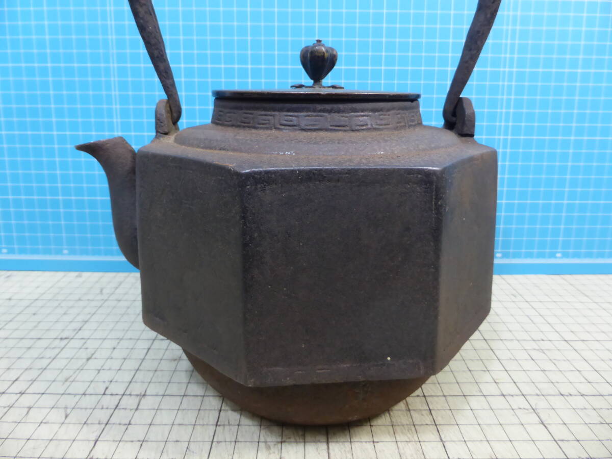 777「龍文堂造」八角京鉄瓶 満水2000mL 重さ2272g 水漏れ無し 【公式 