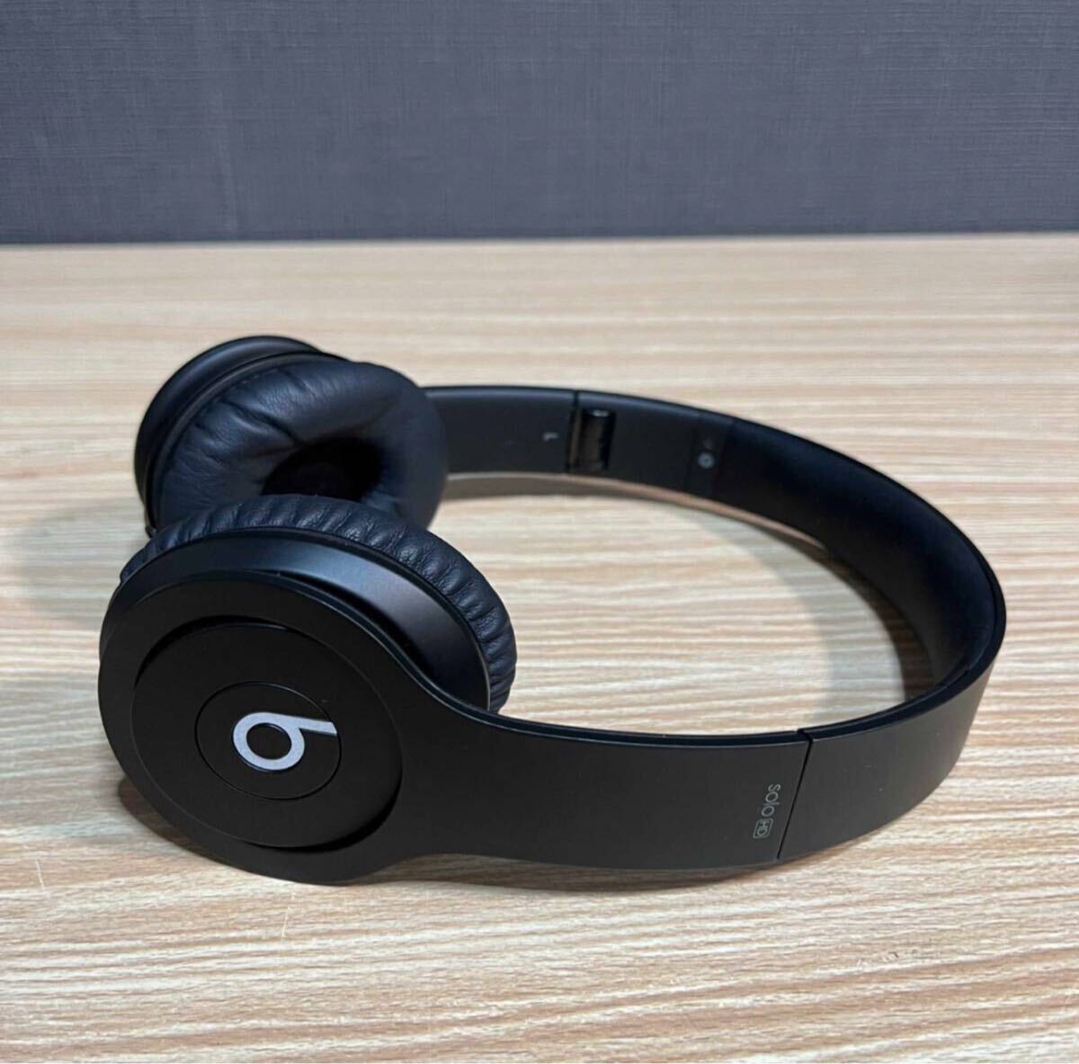 ヘッドフォン Beats by Dr. Dre beats solo HD 高音質オンイヤー