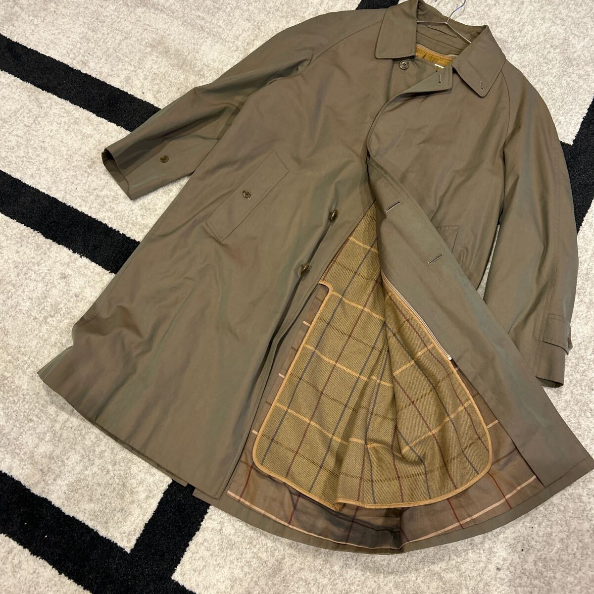 19 バーバリー Burberry ノバチェック ステンカラーコート 光沢