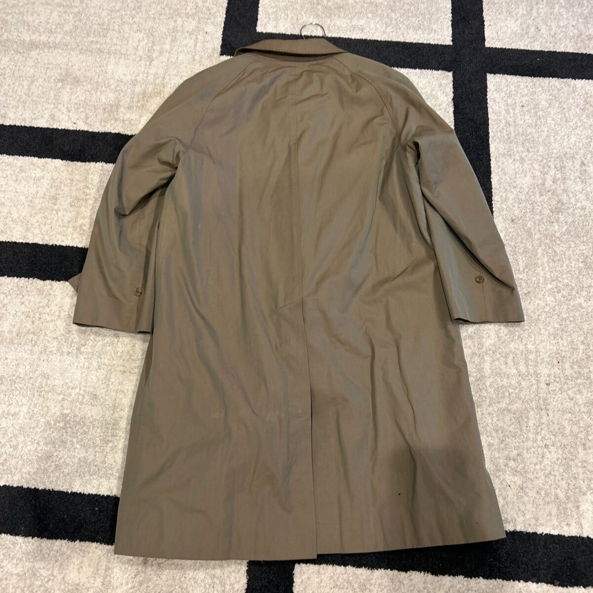 19 バーバリー Burberry ノバチェック ステンカラーコート 光沢