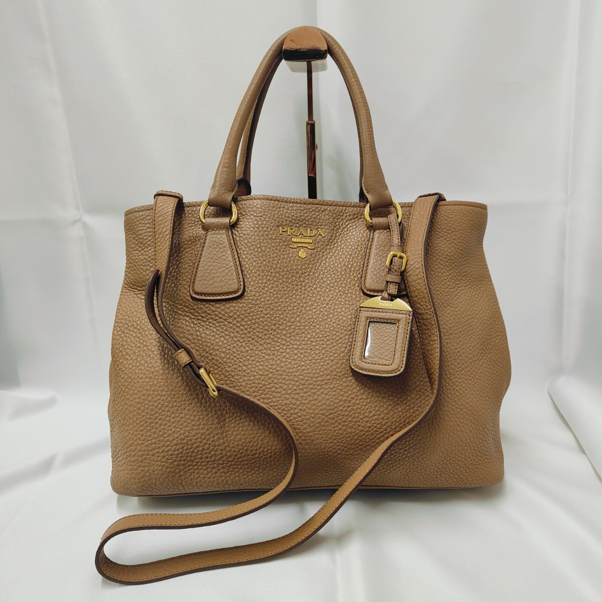PRADA /プラダ2wayトートバッグ/ レザートートバッグ/ ゴールド金具 