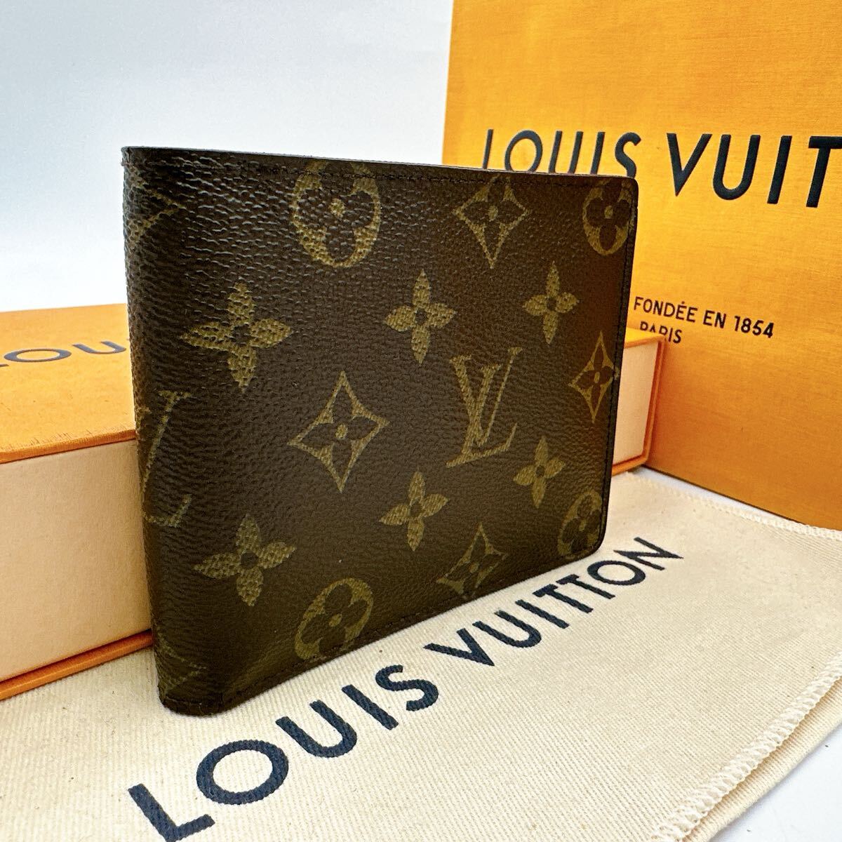 LOUIS ルイヴィトン VUITTON ・ 公式サイト ホームページ｜ルイ 