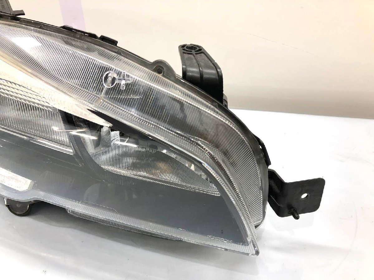 ♪良品♪レヴォーグ VM4/VMG 前期 純正 ヘッドランプ 右 LED ICHIKOH1877 刻印VC（Z14-70ｍ）