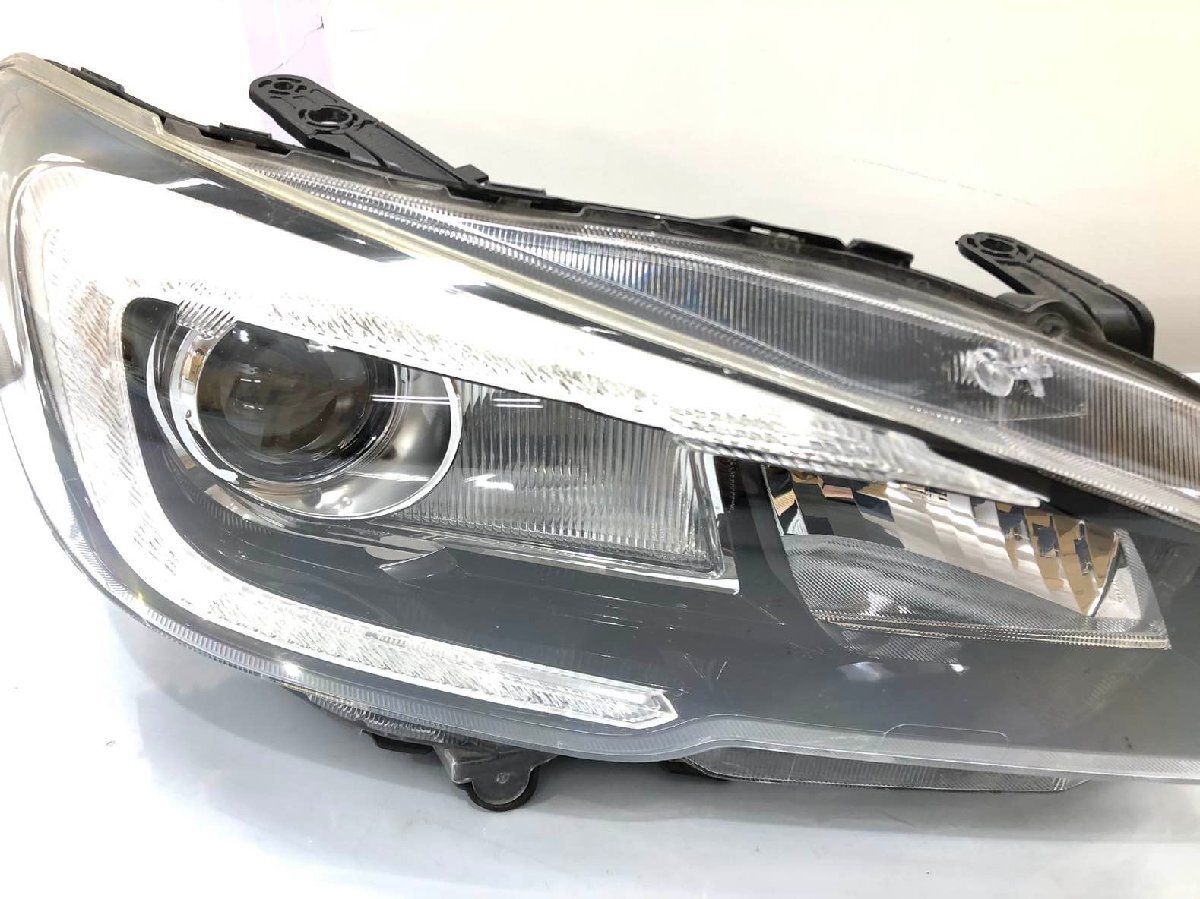 ♪良品♪レヴォーグ VM4/VMG 前期 純正 ヘッドランプ 右 LED ICHIKOH1877 刻印VC（Z14-70ｍ）