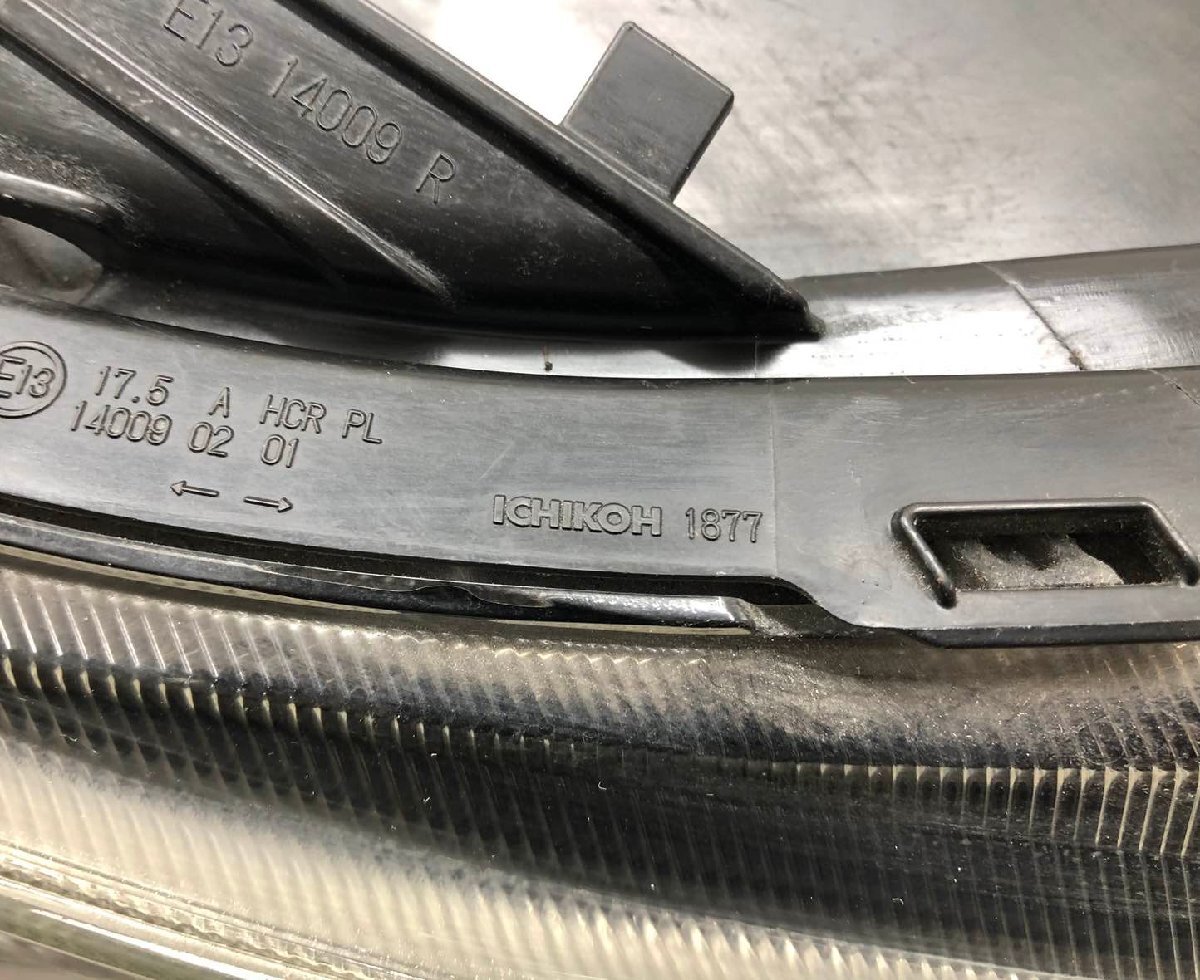 ♪良品♪レヴォーグ VM4/VMG 前期 純正 ヘッドランプ 右 LED ICHIKOH1877 刻印VC（Z14-70ｍ）