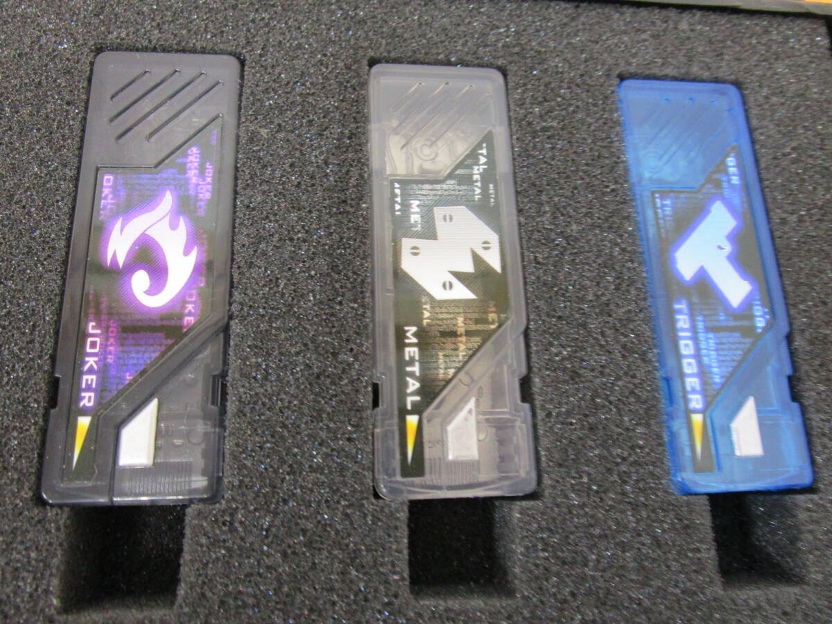 098)仮面ライダーW ガイアメモリ USB Ver. 2GB バンダイ - 限定 仮面 