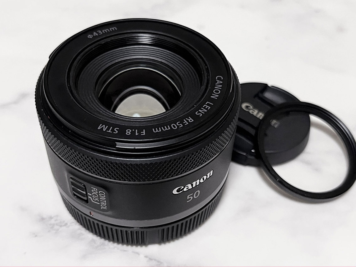■Canon キヤノン RF50mm F1.8 STM 極上美品 花形フード・フィルター付き_5
