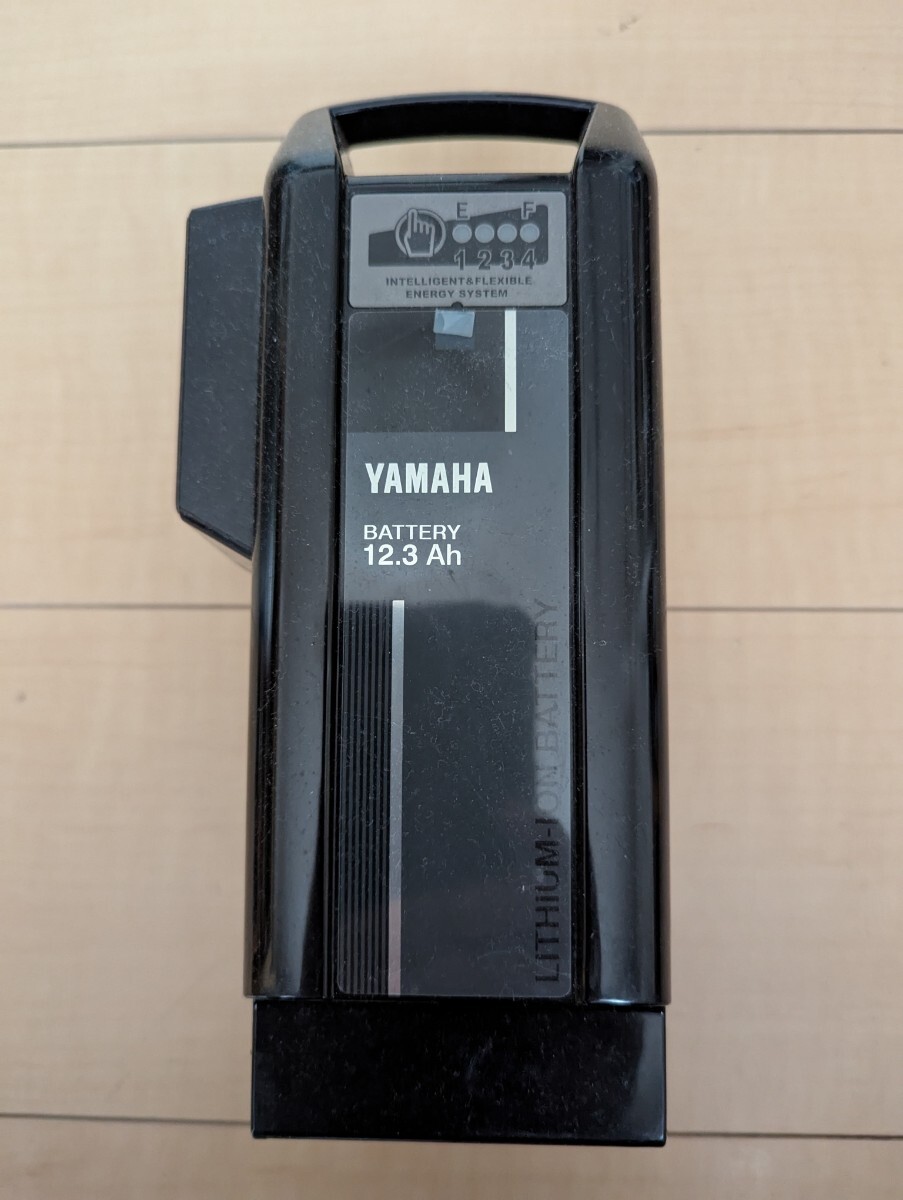 ヤマハ 電動自転車バッテリー12.3A中古品_1