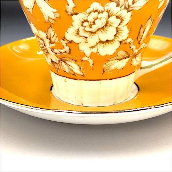 アンティーク 英国製パラゴン フラワーハンドル ローズ イエロー カップ＆ソーサー_5