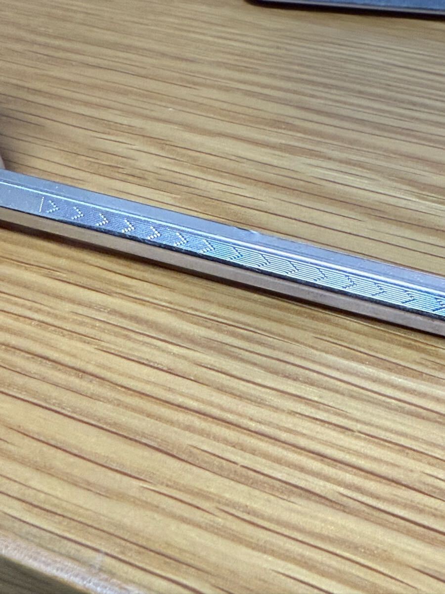 カランダッシュ CARAN d'ACHE ボールペン シルバー メタル ノック式 CARANDACHE_3