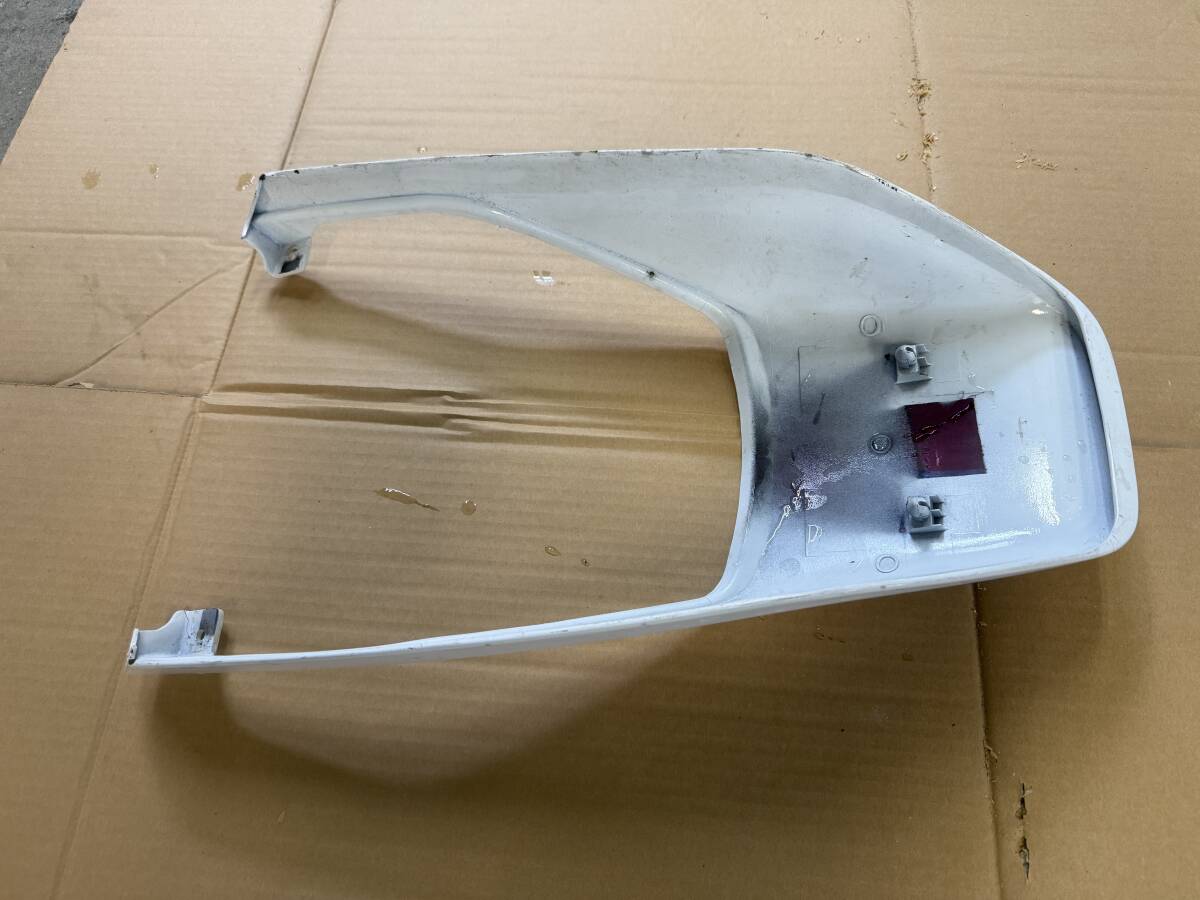 ゼファー400 テールカウル_3