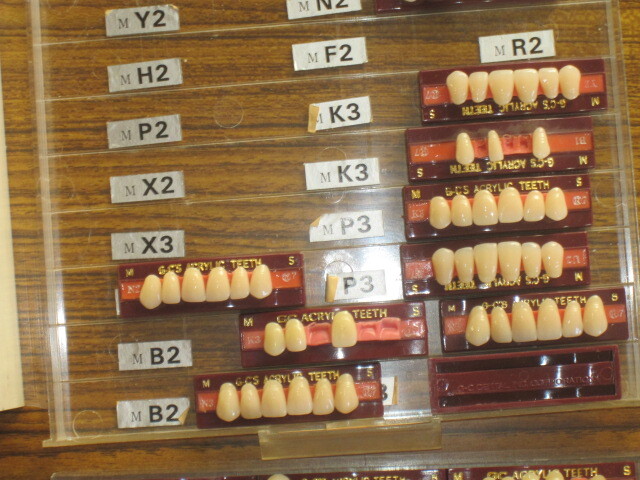 歯科用　人工歯　未使用端数品_4