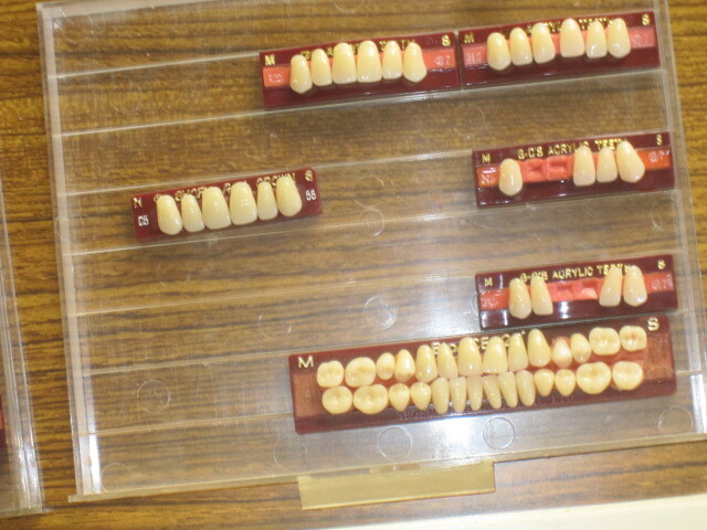 歯科用　人工歯　未使用端数品_5