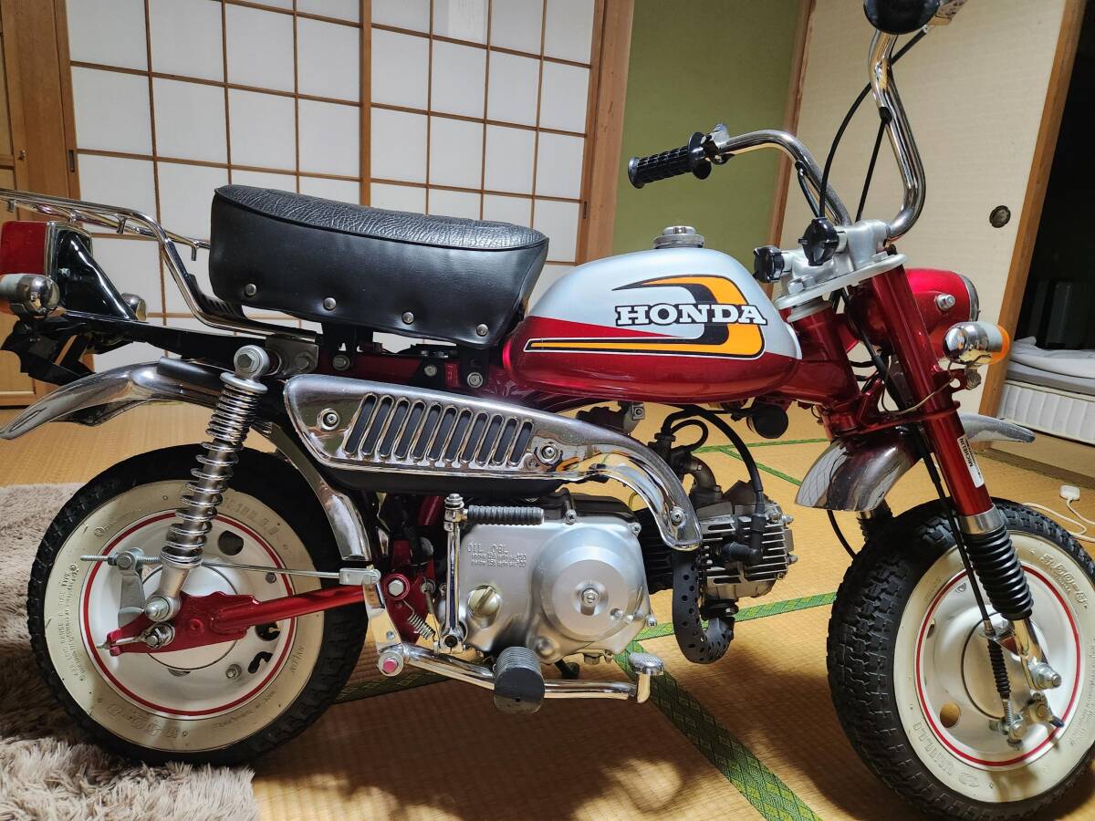 ☆ホンダモンキー4Lフルレストア済み初期型塗装床の間に飾っています 