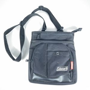 Coleman コールマン ショルダーバッグ 鞄 カバン ポーチ アウトドア ブラック
