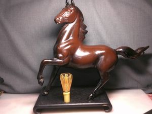 鉄製 馬の置物の値段と価格推移は？｜19件の売買データから鉄製 馬の