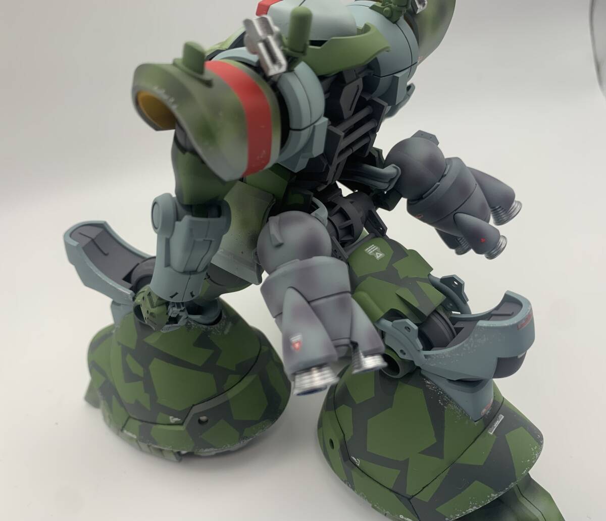 HG リックドム(GQ) 独空軍迷彩カラー 改造改修 全塗装 ガンプラ完成品