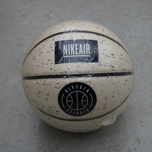 新品 NIKE ナイキ NIKELAB PIGALLE ピガール basketball バスケットボール ボール 7号 BB