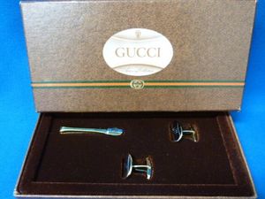 グッチ ネクタイピン ゴールドの値段と価格推移は？｜20件の売買データ