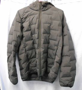 (E-383) UNIQLO ユニクロ 311-470118(A4-29) パフテックパーカー パーカー 冬用 防寒用