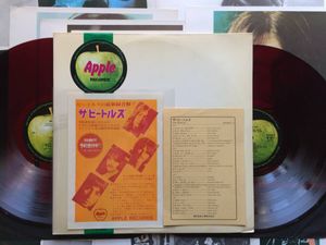 489位 ☆THE BEATLES/曲目リスト/チラシ/帯/ポスター/ポートレート付き/WHITE ALBUM/赤盤/ビー