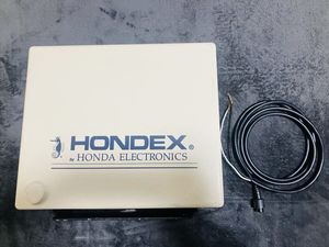 ホンデックス　HE-775 魚群探知機 10.4型　50／200kHz