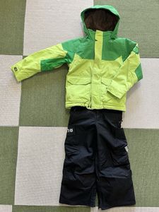 スキーウェア　スノーボードウェア　キッズ　上下セット　バートン　BURTON Sサイズ　122