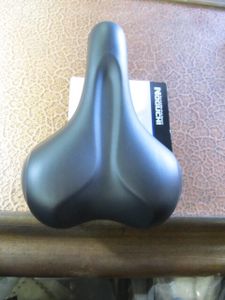 (^－^)　〒600円　スポーツサドル 　ノグチ　TTZ002　アーバンサドル　【千葉市引取OK　