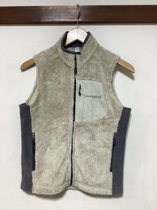 ん1705 mont-bell モンベル フリースベスト キッズ 140 ベージュ系 クリマエアベスト 110
