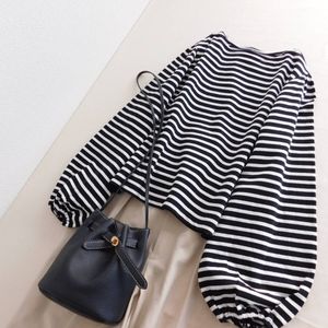 12closet★新品同様★ラメボーダー★定価11000★３点以上送料無料★G048