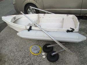 大阪府豊中市引取　HAIGE　2分割 ボート 分割式　FRP　ボート　254x113cm　ハイガー産業