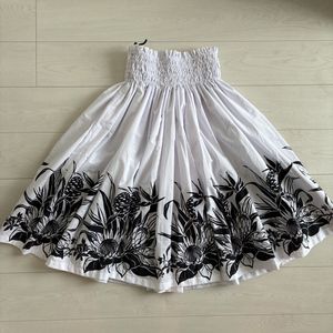 ユーズド パウスカート フラダンス 白系