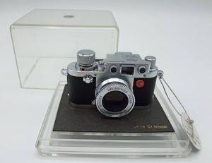 SHARAN フィルムの値段と価格推移は？｜1件の売買データからSHARAN