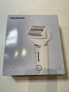 【新品未使用！】Panasonic soie ソイエ 脱毛器 ES-EY4A-W 白 中身確認のみ 入れ物ポーチ