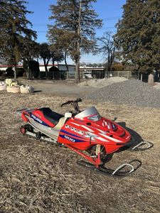 ポラリス　スノーモービル　水冷800cc セル・バック付き　