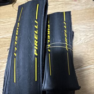 PIRELLI P-ZERO RACE クリンチャータイヤ２本　ピレリ　ピーゼロ　レース　 700×２６c