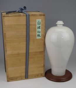 黒田泰蔵 白磁の値段と価格推移は？｜4件の売買データから黒田泰蔵