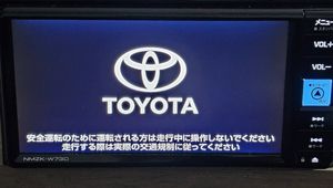 【美品　送料別】トヨタ純正　NMZK-W73D　メモリーナビ　地デジ　フルセグ　DVD　SD　USB