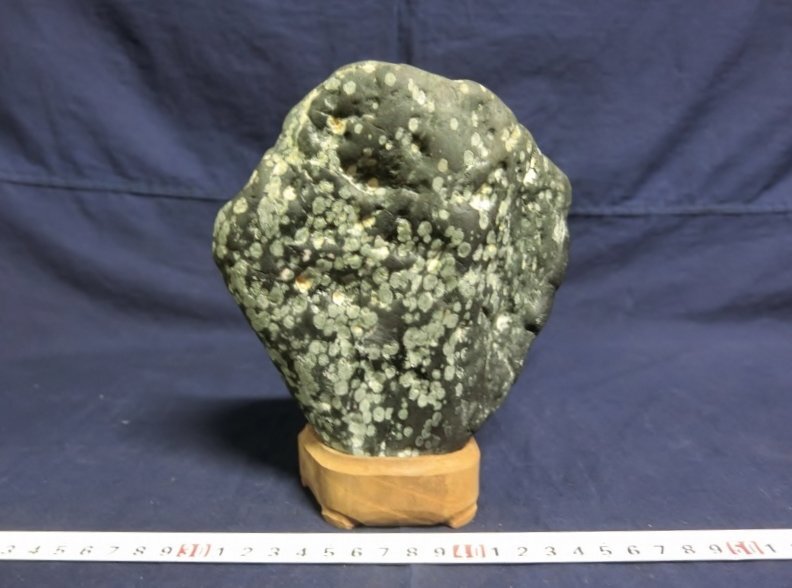 梅花石の値段と価格推移は？｜64件の売買データから梅花石の価値が