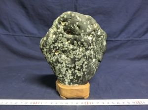 梅花石の値段と価格推移は？｜64件の売買データから梅花石の価値が