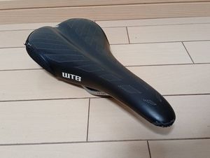 WTB silverado サドル 　グラベルバイク、ロードバイク,MTBなどに surly blue lug